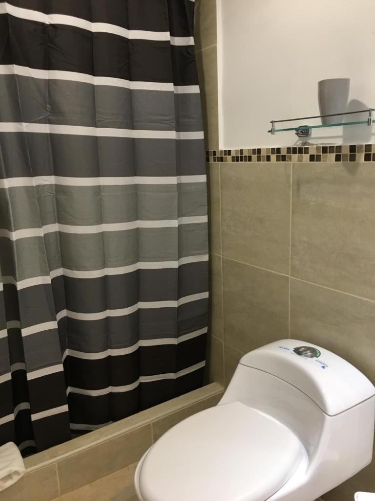 Apartamento Lindo Departamento al pie de playa Edificio TORRE OCEÁNICA Salinas  Exterior foto